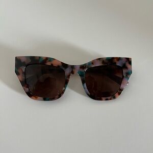 I-SEA Decker Cat Eye (unicorn color way) sunglasses NWOT